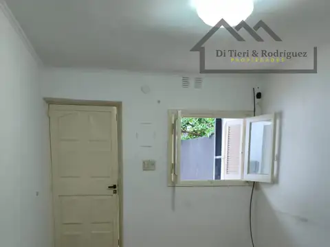 Depto Tipo Casa 3 ambientes con 1 baño