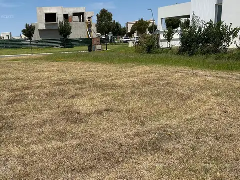 Venta de Lote en Riberas Puertos del Lago