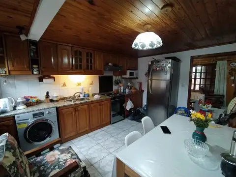 ALQUILER PH TIPO DUPLEX DE 3 AMBIENTES AL FRENTE CON PATIO
