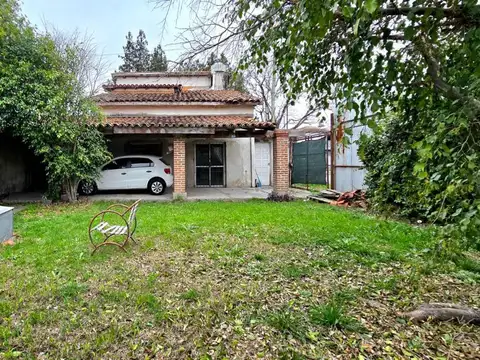 VENTA DE CASA A REFFACIONAR IDEAL INVERSOR