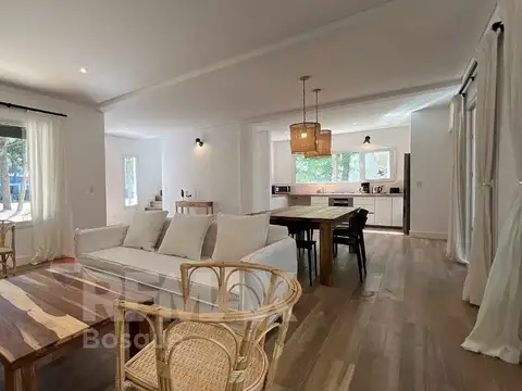 Casa 5 ambientes a estrenar - Costa Esmeralda