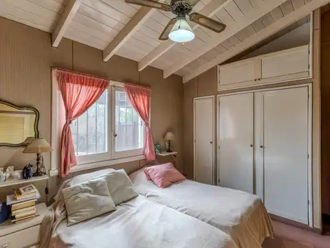 Casa 6 ambientes con 3 baños