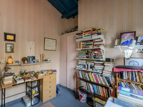 CASA 6 AMB EN VENTA CON PILETA Y PARRILLA C. EVITA