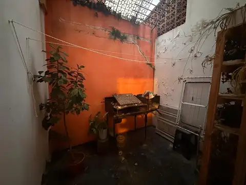 Casa 4 ambientes con 1 baño