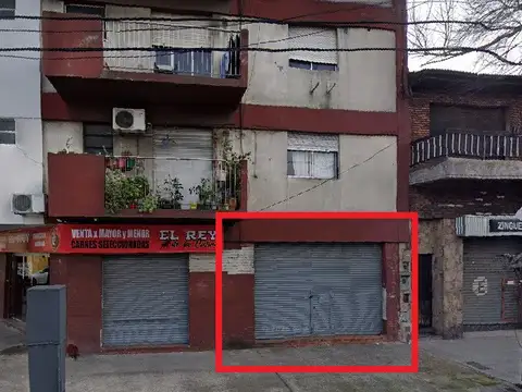 Local Sobre Avenida de 44m2 cubiertos