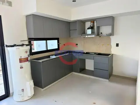 Casa 3 ambientes con 1 baño