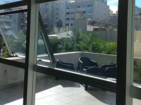 OPORTUNIDAD- Oficina  de 87 mts 2 en Alquiler en La Musa Star