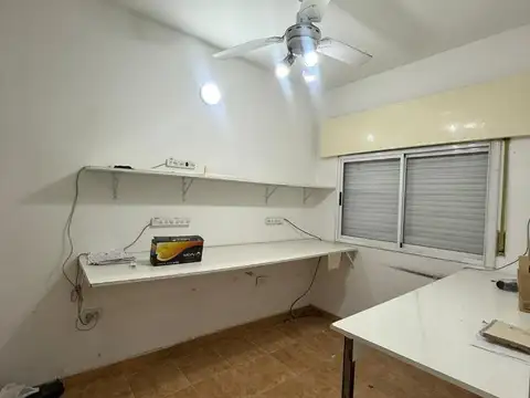 ALQUILER COMERCIAR PROPIEDAD 3 PLANTAS, GARAGE, MONTACARGAS