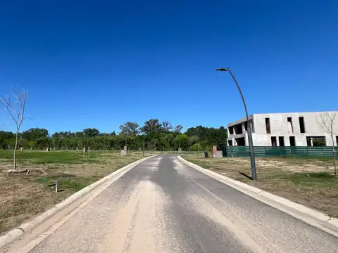 Barrio Nativas, Puertos Del Lago