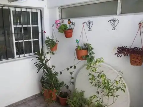 Depto Tipo Casa en Venta de 2 ambientes