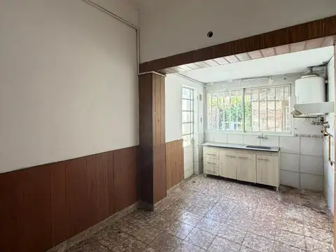 REMAX VENDE/CASA 2 DORMI/APTA CREDITO/CENTRICA