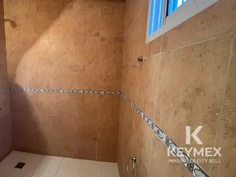 Depto Tipo Casa en Alquiler de 3 ambientes