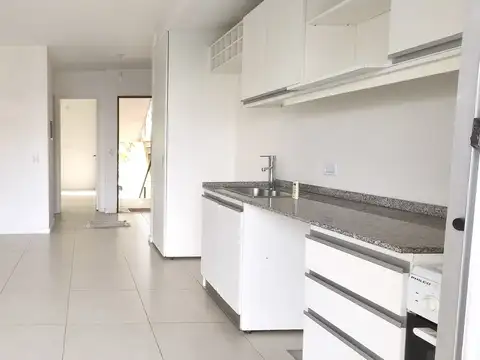 Departamento en Alquiler con 1 cocheras
