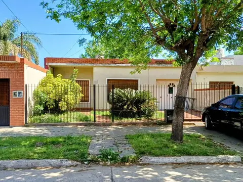 VENTA CASA 4 AMBIENTES PARQUE SAN ANTONIO DE PADUA