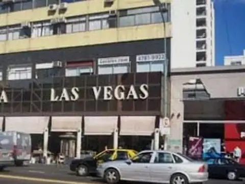 LOCAL EN VENTA EN GALERIA LAS VEGAS, BELGRANO, ACEPTA FINANCIACIÓN 