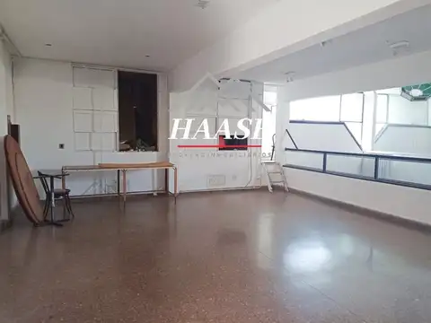 Local en Venta en Villa del Parque, USD 499.000