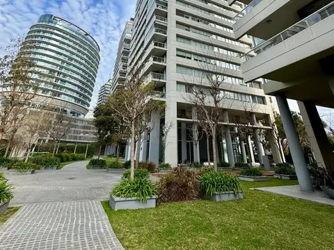 Avenida del Libertador  al 1700