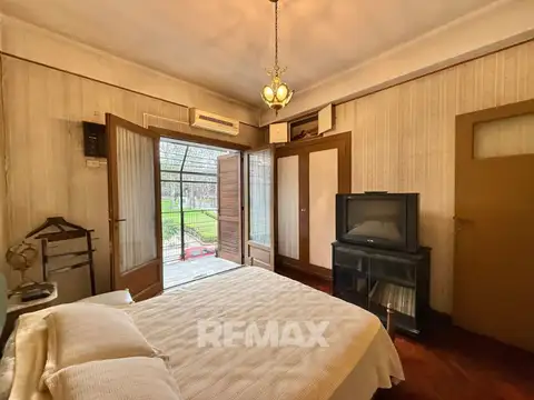 Depto Tipo Casa 5 ambientes con 2 baños