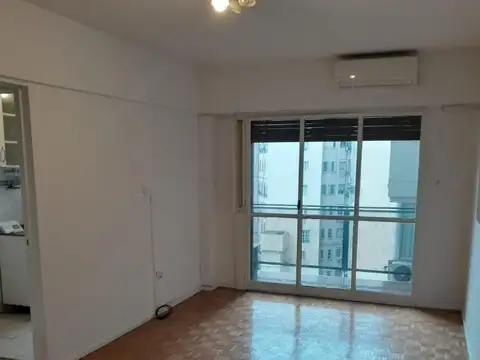 3 ambientes piso alto contrafrente - Retiro - Venta