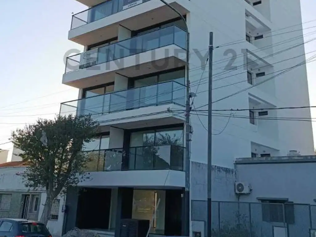 65 e/ 25 y 26 , Piso 0
