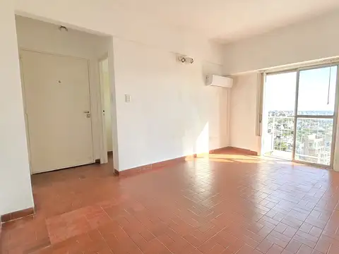 Luminoso Departamento Monoambiente con Ventanal Vista Abierta en Coghlan