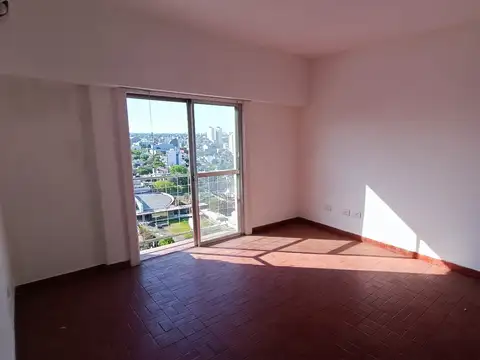 Luminoso Departamento Monoambiente con Ventanal Vista Abierta en Coghlan