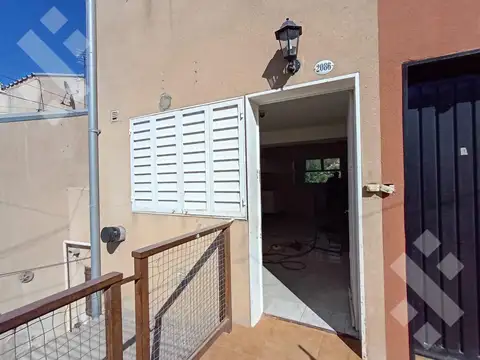 Departamento Dúplex 2 Dormitorios con Cochera y Balcón | 1200 Viviendas Cipolletti