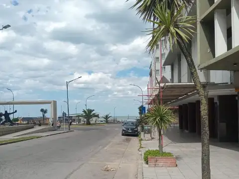 Diagonal Alberdi Sur 2336 , Piso 14