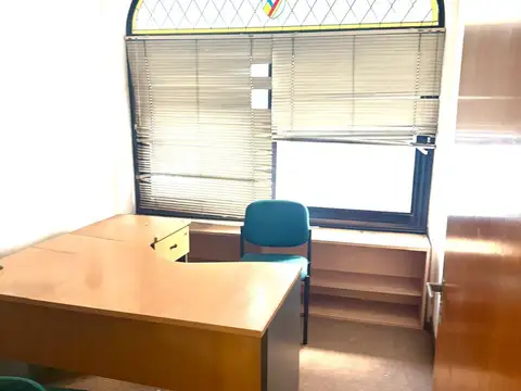 Oficina en Alquiler en Tribunales, $ 700.000
