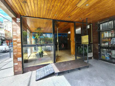 Avenida Almirante Brown 800