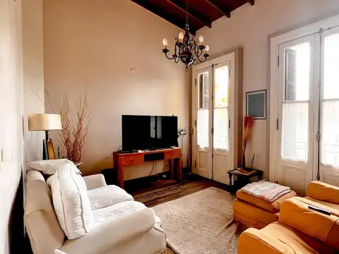 VENTA | CASONA DE ESTILO | 5 AMBIENTES | RECICLADA | POMPEYA