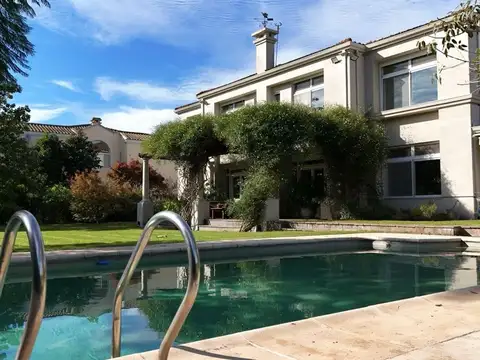 Casa en Venta de 5 dormitorios