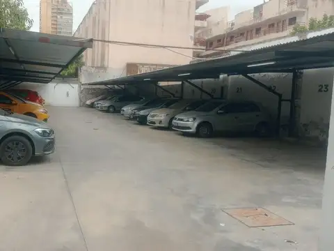 VENDO COCHERA EN B° ALBERDI, SOBRE CALLE SANTA ROSA 1800