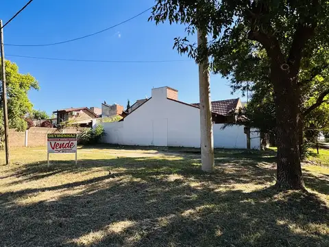 Terreno frente Parque Quirós Colón 