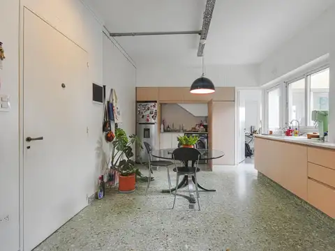 Depto Tipo Casa en Venta de 4 ambientes