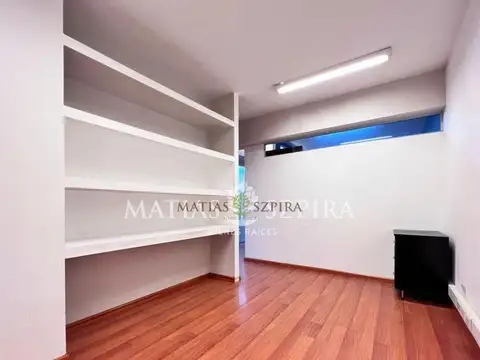 Oficina . | Av Rivadavia 1300