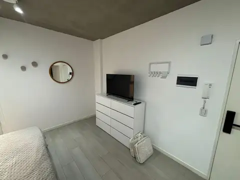Teniente General Juan Domingo Perón 4100, Piso 3