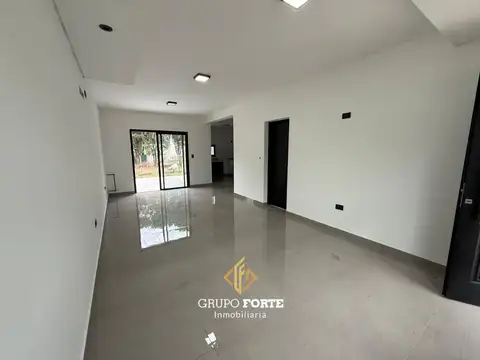 Alquilo casa a estrenar, en Villa Catalina