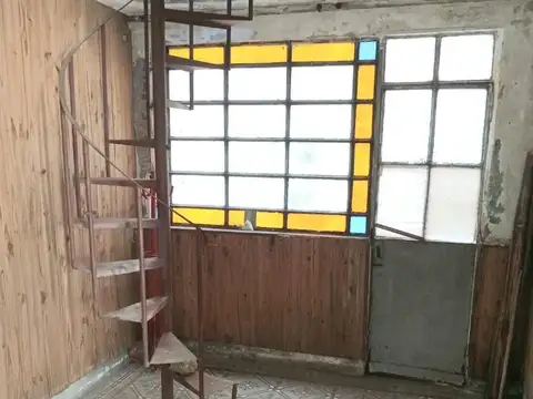 Depto Tipo Casa 4 ambientes con 2 baños