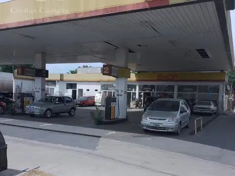 Avenida de los Constituyentes  al 1400