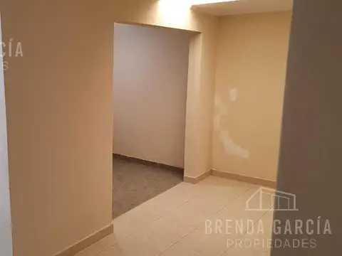 Venta en Block, Casa al Frente y 3 Duplex al Fondo Zona Céntrica - Colon Entre Rios