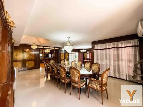 Casa en venta - 5 Dormitorios 7 Baños - Cochera - 1.150Mts2 - Ringuelet 