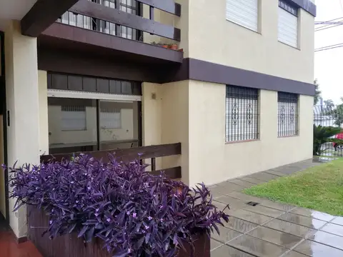 Amplio departamento planta baja de dos dormitorios / Torre 10 bajo A