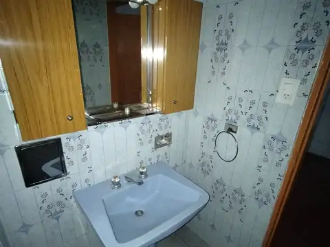 P.H 2 AMBIENTES Apto Crédito. A REFACCIONAR