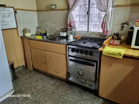 AMPLIA CASA QUILMES OESTE