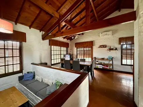 Casa 4 ambientes con 1 baño