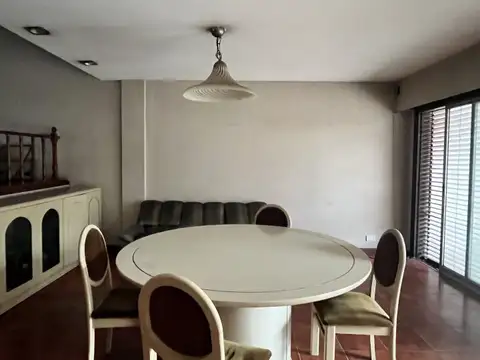 A Refaccionar - Casa - Parque - Cochera - APTO CRÉDITO