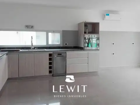 Casa Monoambiente con 5 baños