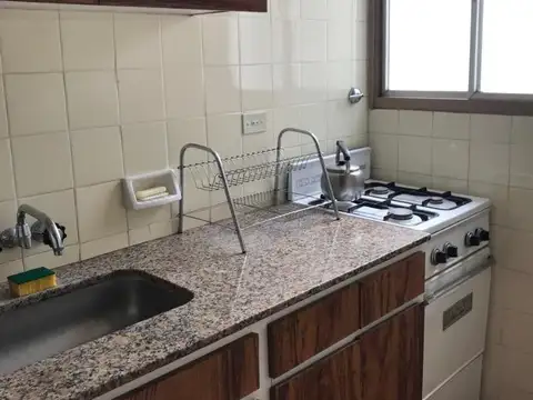 Arenales 2400, Piso 4