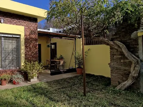 Depto Tipo Casa en Venta con 1 cocheras